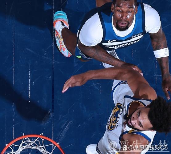 科尔：我们在上下半场多次转换进攻中未能防住森林狼的射手